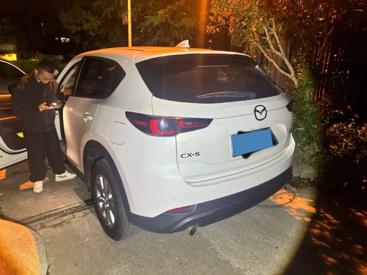 2022 Hyundai Tucson 2.0L 150HP L4 6AT Hybrid,autocango,china used car exporter,china ev exporter,chinese used car exporter,chinese used ev exporter