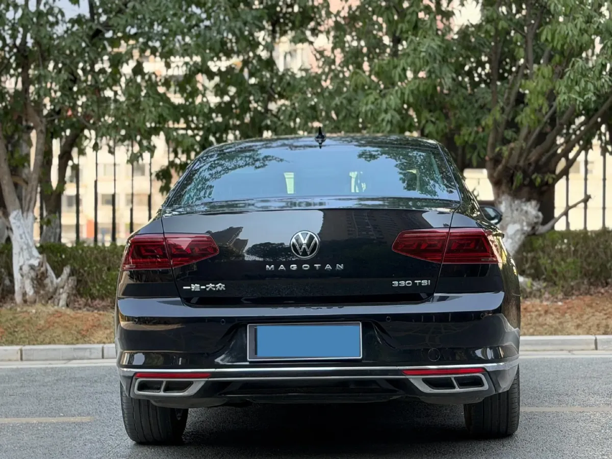 2023 Volkswagen Magotan 2.0T 186HP L4 7DCT,autocango,china used car exporter,china ev exporter,chinese used car exporter,chinese used ev exporter