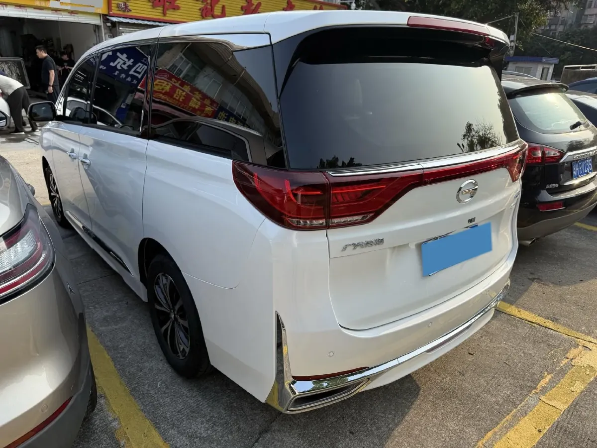 2021 GAC Trumpchi M8 2.0T 252HP L4 8AT,autocango,china used car exporter,china ev exporter,chinese used car exporter,chinese used ev exporter