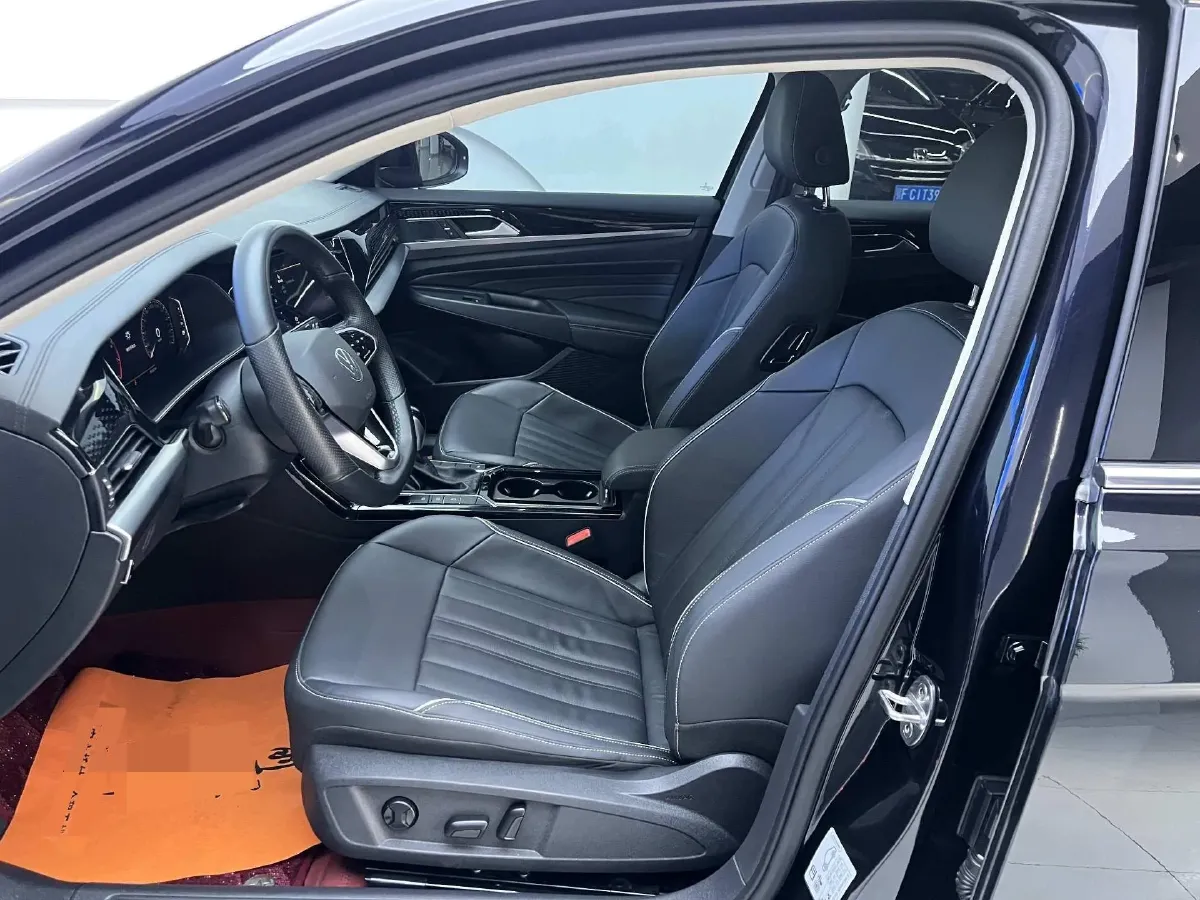 2023 Volkswagen Passat 2.0T 186HP L4 7DCT,autocango,china used car exporter,china ev exporter,chinese used car exporter,chinese used ev exporter