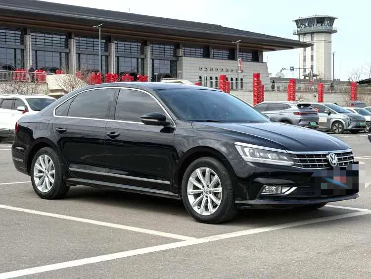2017 Volkswagen Passat 1.8T 180HP L4 7DCT,autocango,china used car exporter,china ev exporter,chinese used car exporter,chinese used ev exporter