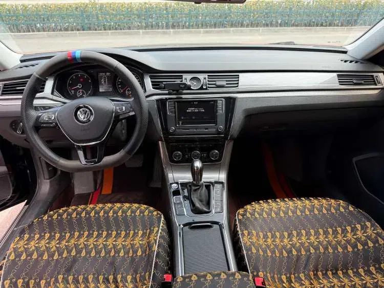 2017 Volkswagen Passat 1.8T 180HP L4 7DCT,autocango,china used car exporter,china ev exporter,chinese used car exporter,chinese used ev exporter