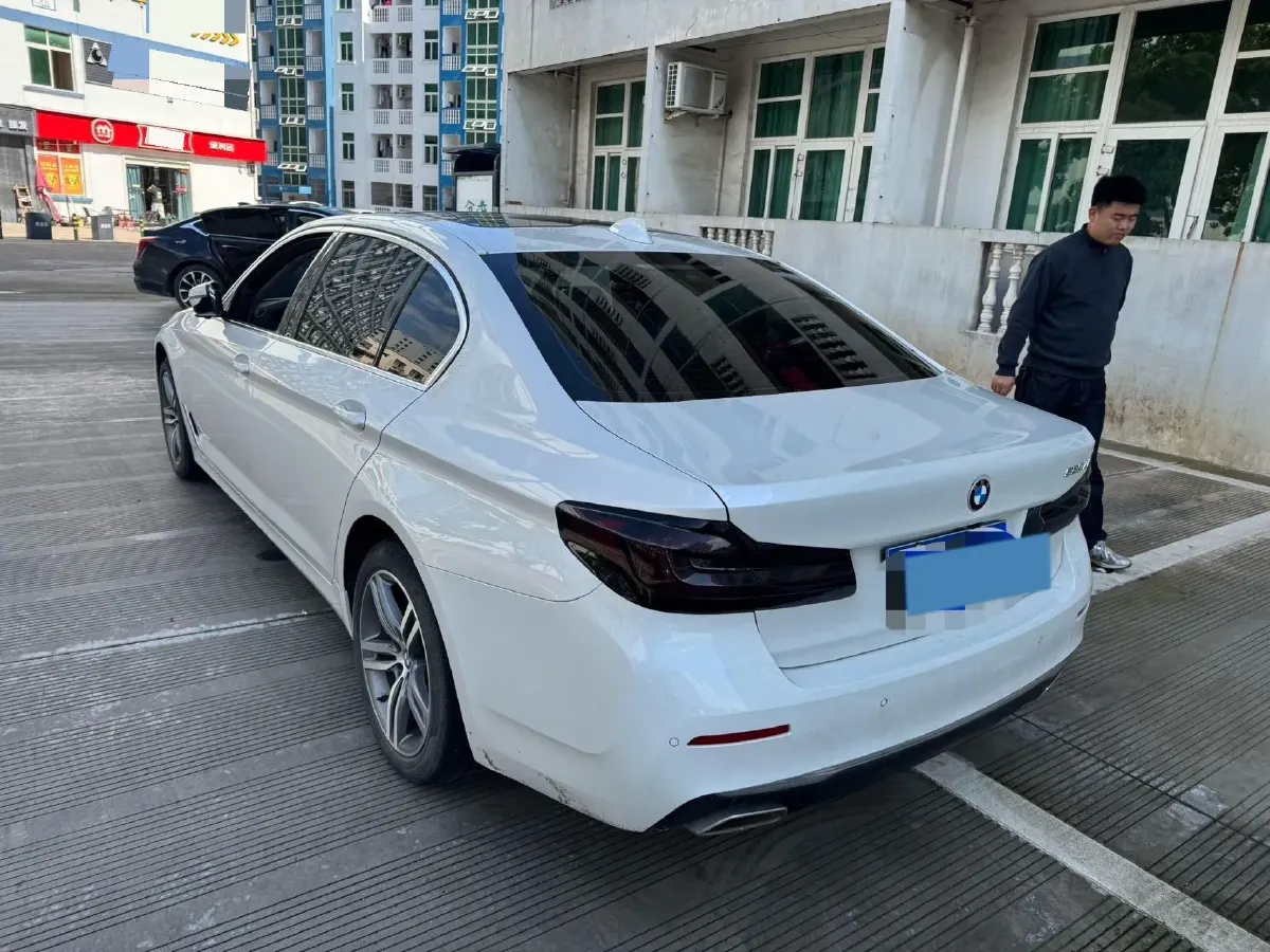 2021 BMW 5 Series 2.0T 252HP L4 8AT,autocango,china used car exporter,china ev exporter,chinese used car exporter,chinese used ev exporter