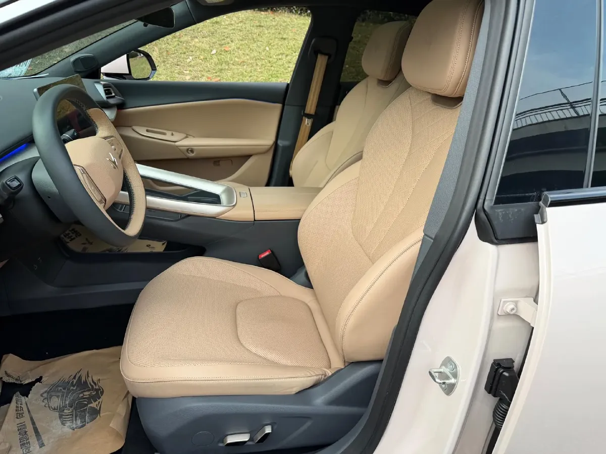 2025 ARCFOX αS5 BEV,autocango,china used car exporter,china ev exporter,chinese used car exporter,chinese used ev exporter