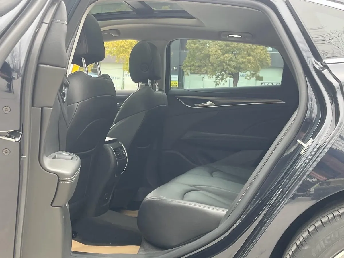 2022 Buick Larcosse 1.5T 169HP L4 9AT,autocango,china used car exporter,china ev exporter,chinese used car exporter,chinese used ev exporter