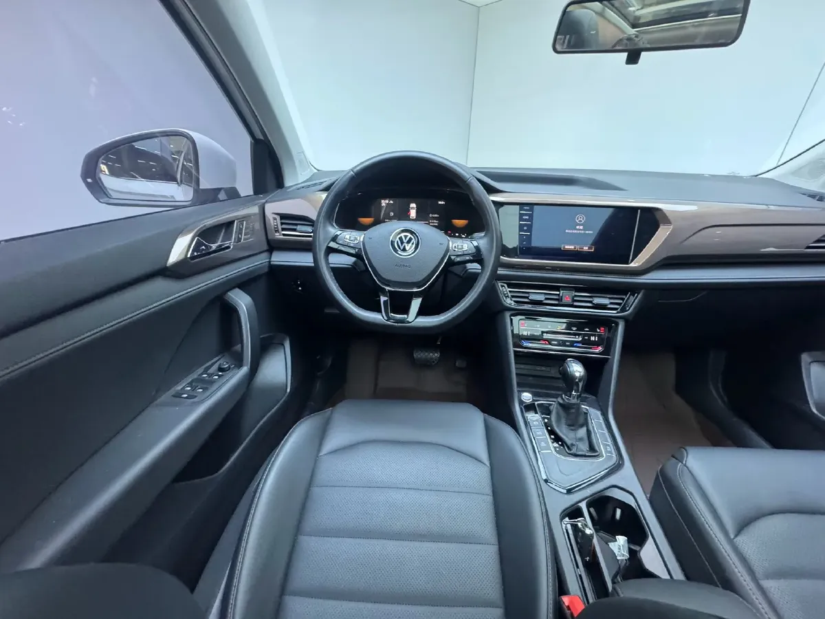 2022 Volkswagen Tharu 1.4T 150HP L4 7DCT,autocango,china used car exporter,china ev exporter,chinese used car exporter,chinese used ev exporter