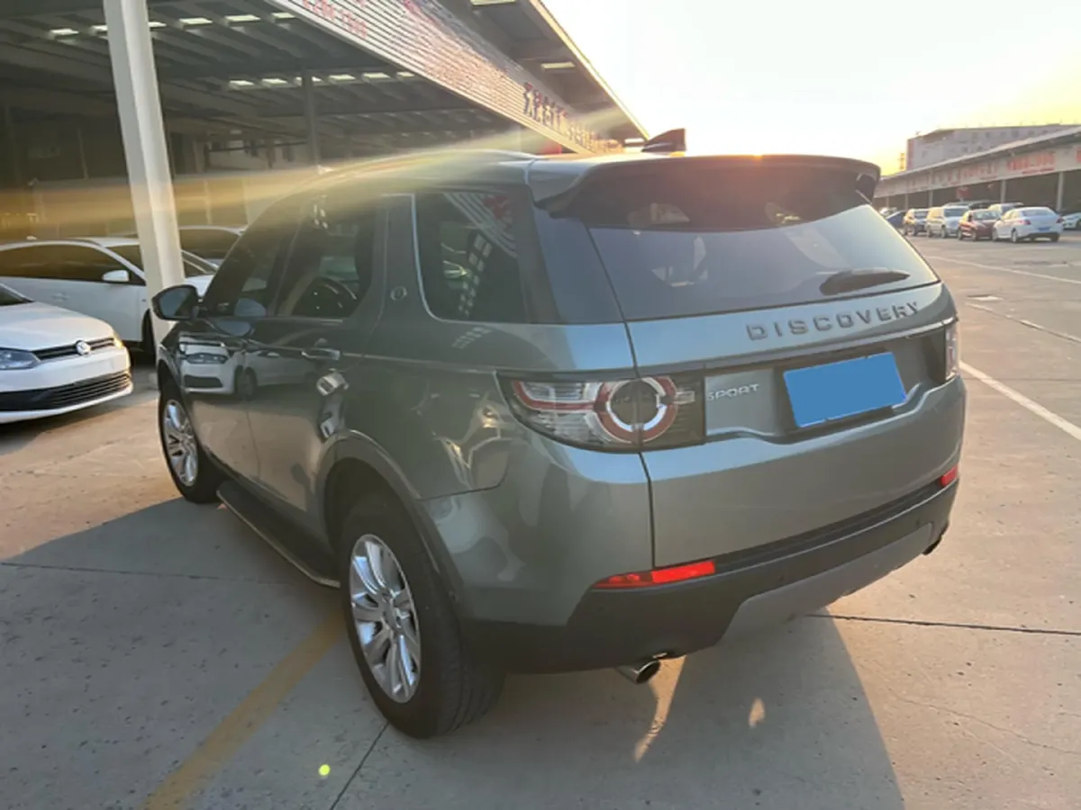 2018 Land Rover Discovery Sport 2.0T 241HP L4 9AT,autocango,china used car exporter,china ev exporter,chinese used car exporter,chinese used ev exporter