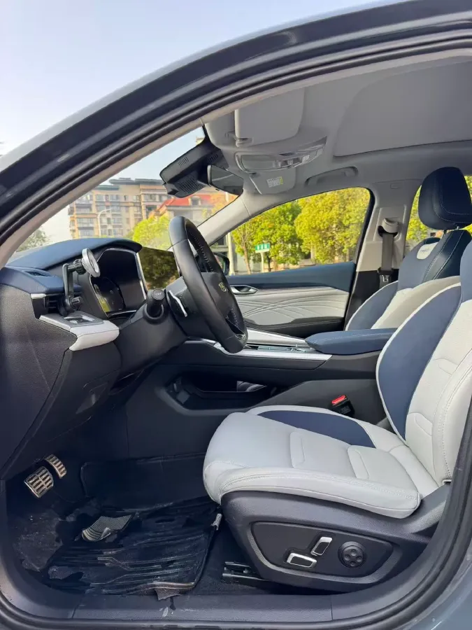 2023 Geely Preface 2.0T 190HP L4 7DCT,autocango,china used car exporter,china ev exporter,chinese used car exporter,chinese used ev exporter