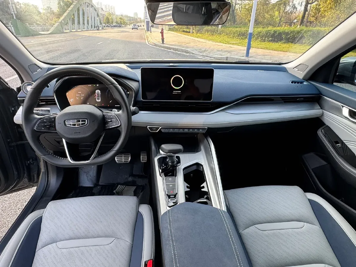 2023 Geely Preface 2.0T 190HP L4 7DCT,autocango,china used car exporter,china ev exporter,chinese used car exporter,chinese used ev exporter