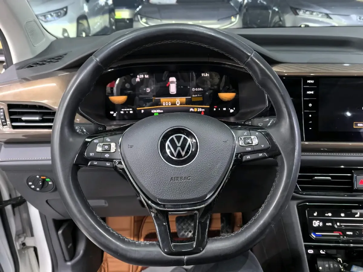 2022 Volkswagen Tharu 1.4T 150HP L4 7DCT,autocango,china used car exporter,china ev exporter,chinese used car exporter,chinese used ev exporter