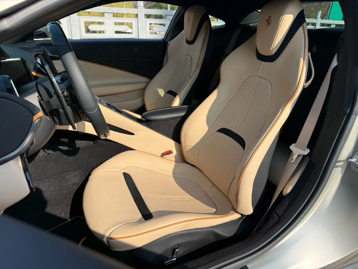 2020 Ferrari Roma 3.9T 620HP V8 8DCT,autocango,china used car exporter,china ev exporter,chinese used car exporter,chinese used ev exporter