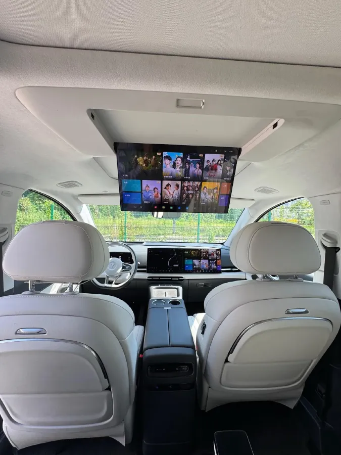 2025 Voyah Dream 1.5T 150HP L4 PHEV 41.7KWH,autocango,china used car exporter,china ev exporter,chinese used car exporter,chinese used ev exporter