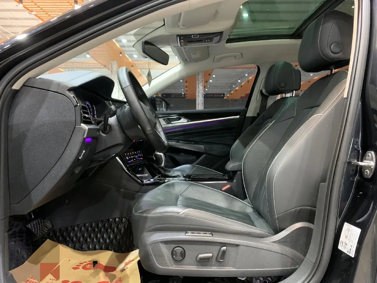 2023 Volkswagen Passat 2.0T 186HP L4 7DCT,autocango,china used car exporter,china ev exporter,chinese used car exporter,chinese used ev exporter