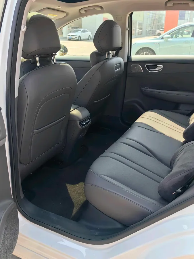 2025 HIMA Shangjie H5 BEV,autocango,china used car exporter,china ev exporter,chinese used car exporter,chinese used ev exporter