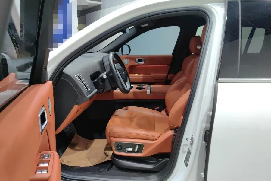 2023 Li L7 Range Extended 154HP REEV 40.9KWH,autocango,china used car exporter,china ev exporter,chinese used car exporter,chinese used ev exporter