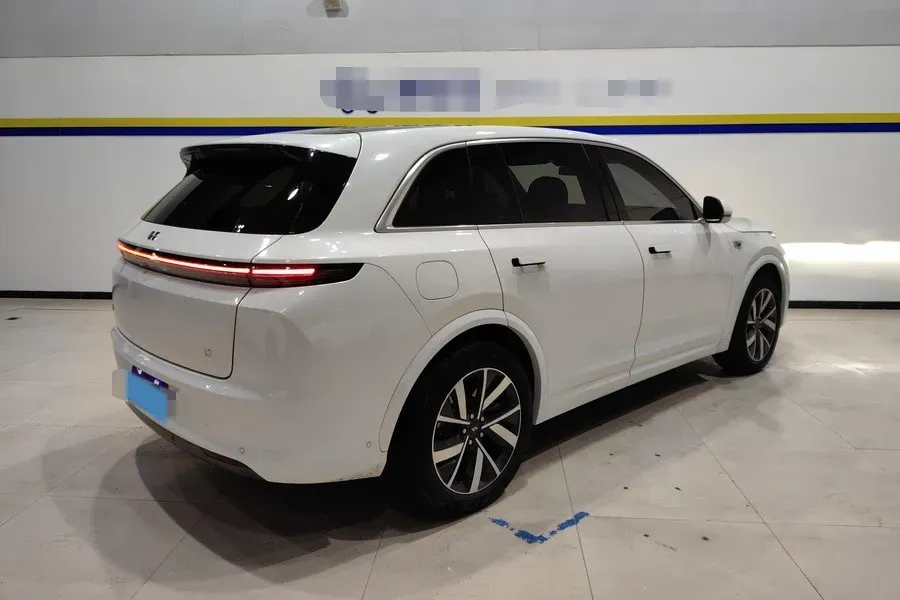 2023 Li L7 Range Extended 154HP REEV 40.9KWH,autocango,china used car exporter,china ev exporter,chinese used car exporter,chinese used ev exporter