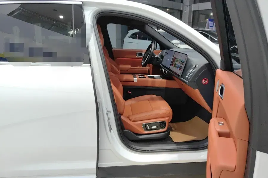 2023 Li L7 Range Extended 154HP REEV 40.9KWH,autocango,china used car exporter,china ev exporter,chinese used car exporter,chinese used ev exporter