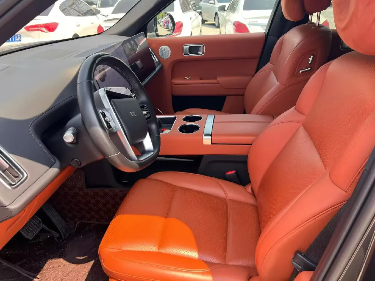 2023 Li L8 Range Extended 154HP REEV 40.9KWH,autocango,china used car exporter,china ev exporter,chinese used car exporter,chinese used ev exporter