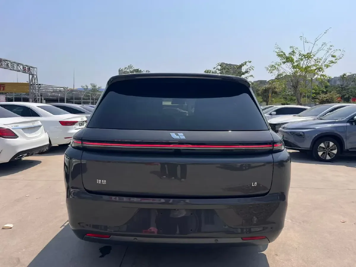 2023 Li L8 Range Extended 154HP REEV 40.9KWH,autocango,china used car exporter,china ev exporter,chinese used car exporter,chinese used ev exporter