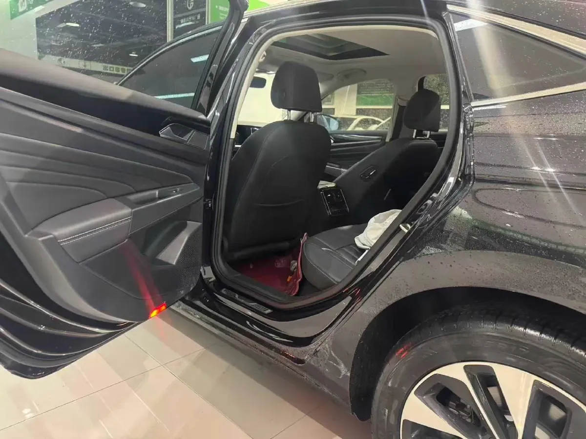 2023 Volkswagen Passat 1.4T 150HP L4 7DCT,autocango,china used car exporter,china ev exporter,chinese used car exporter,chinese used ev exporter