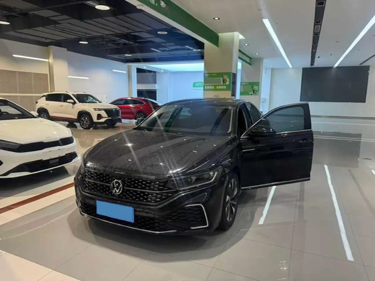 2023 Volkswagen Passat 1.4T 150HP L4 7DCT,autocango,china used car exporter,china ev exporter,chinese used car exporter,chinese used ev exporter