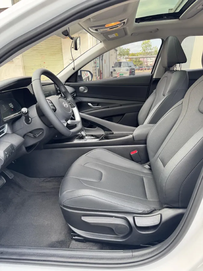 2023 Hyundai Elantra 1.5L 115HP L4 CVT,autocango,china used car exporter,china ev exporter,chinese used car exporter,chinese used ev exporter