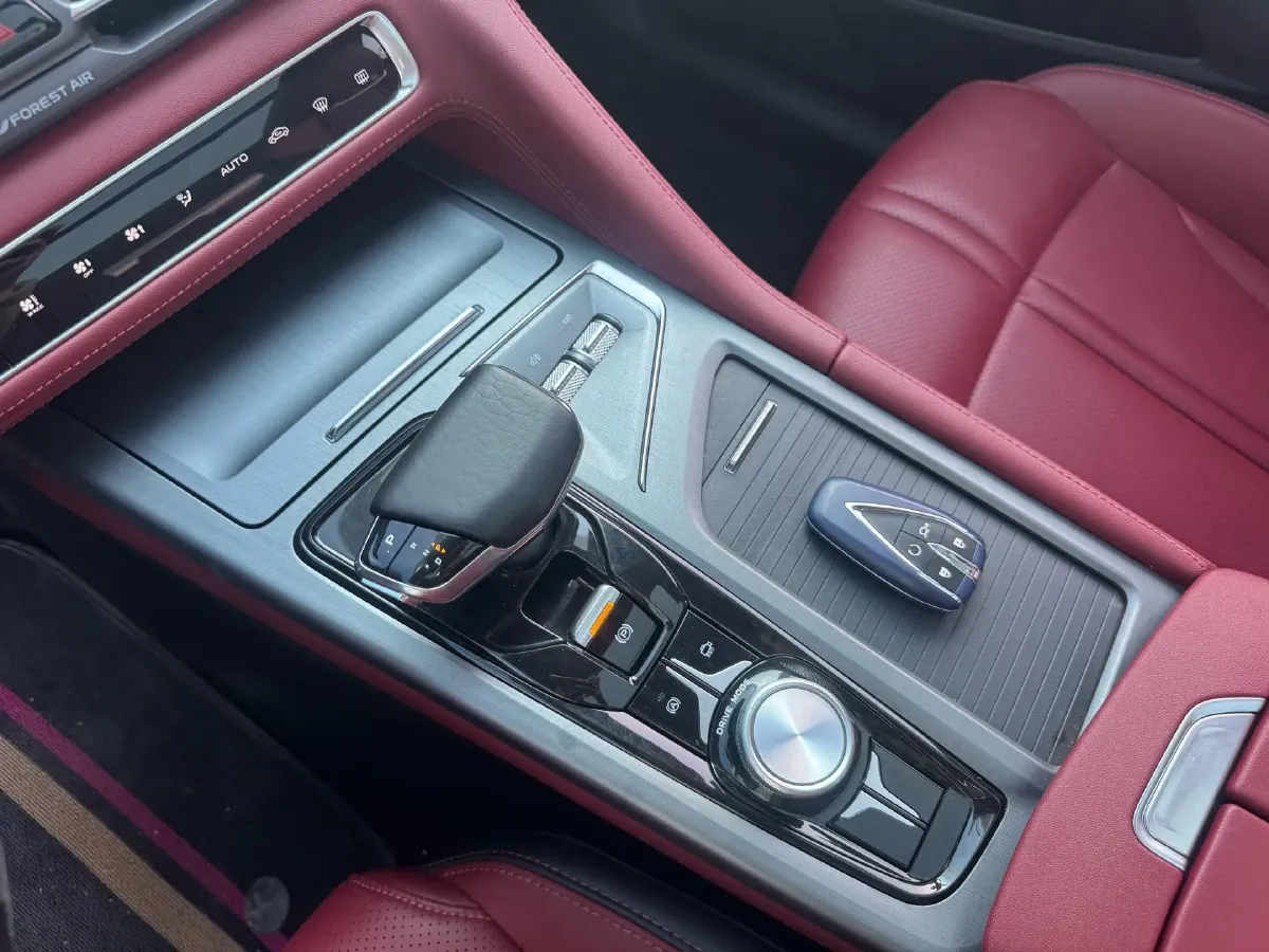 2022 ChangAn CS75 Plus 1.5T 178HP L4 6AT,autocango,china used car exporter,china ev exporter,chinese used car exporter,chinese used ev exporter