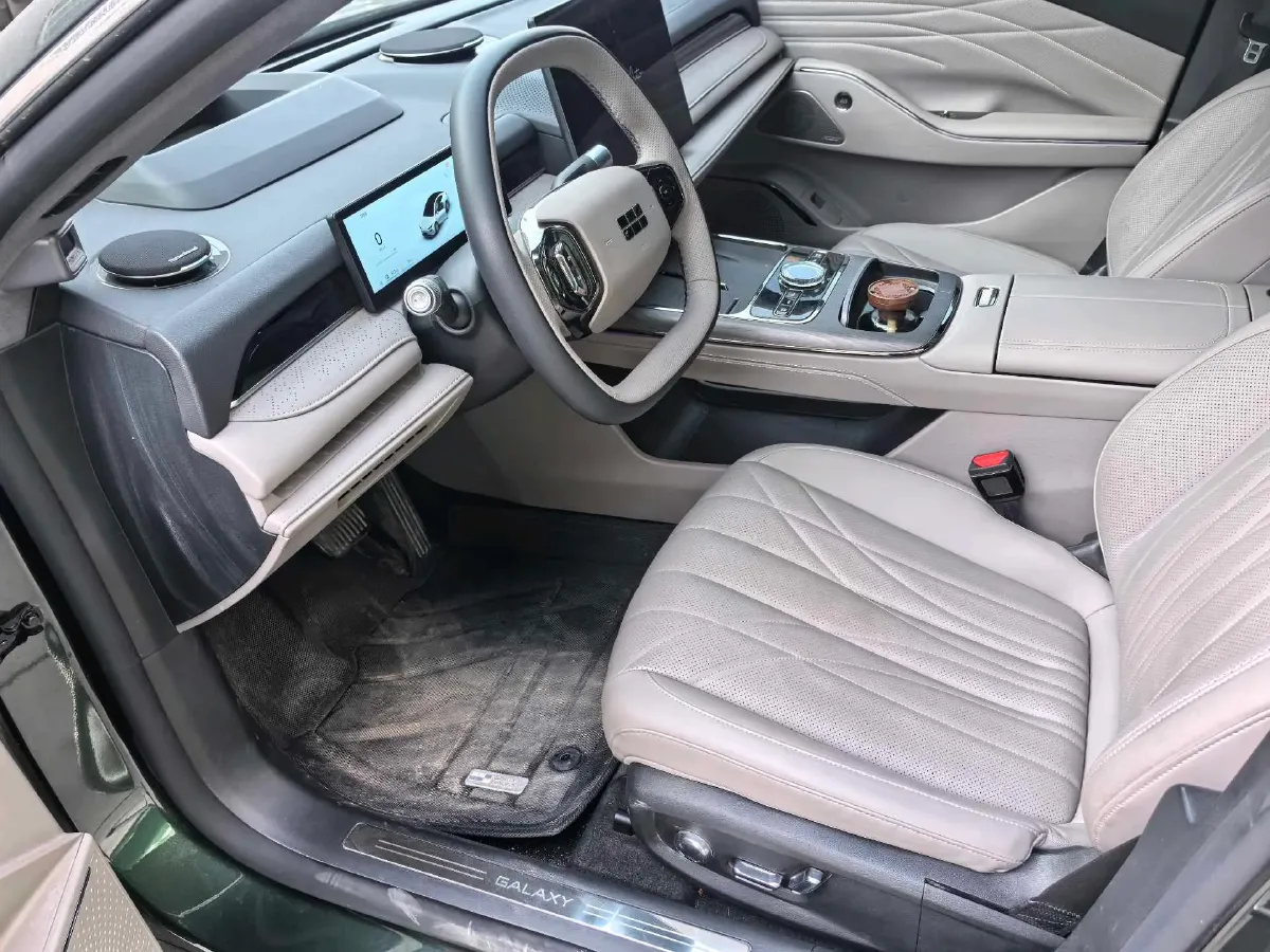 2025 Geely Galaxy Starshine 8 1.5T 163HP L4 3DHT PHEV 27.69KWH,autocango,china used car exporter,china ev exporter,chinese used car exporter,chinese used ev exporter