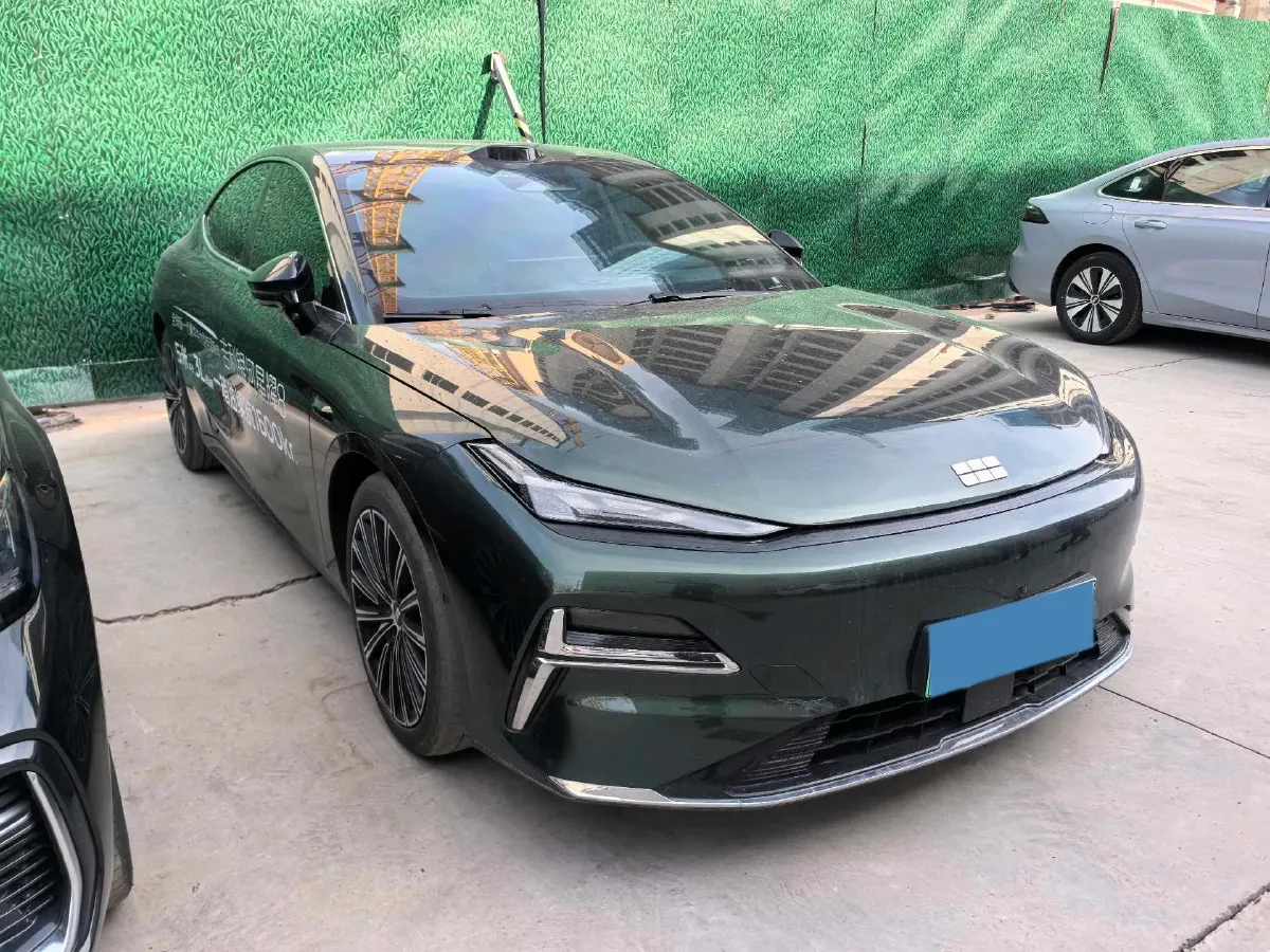 2025 Geely Galaxy Starshine 8 1.5T 163HP L4 3DHT PHEV 27.69KWH,autocango,china used car exporter,china ev exporter,chinese used car exporter,chinese used ev exporter
