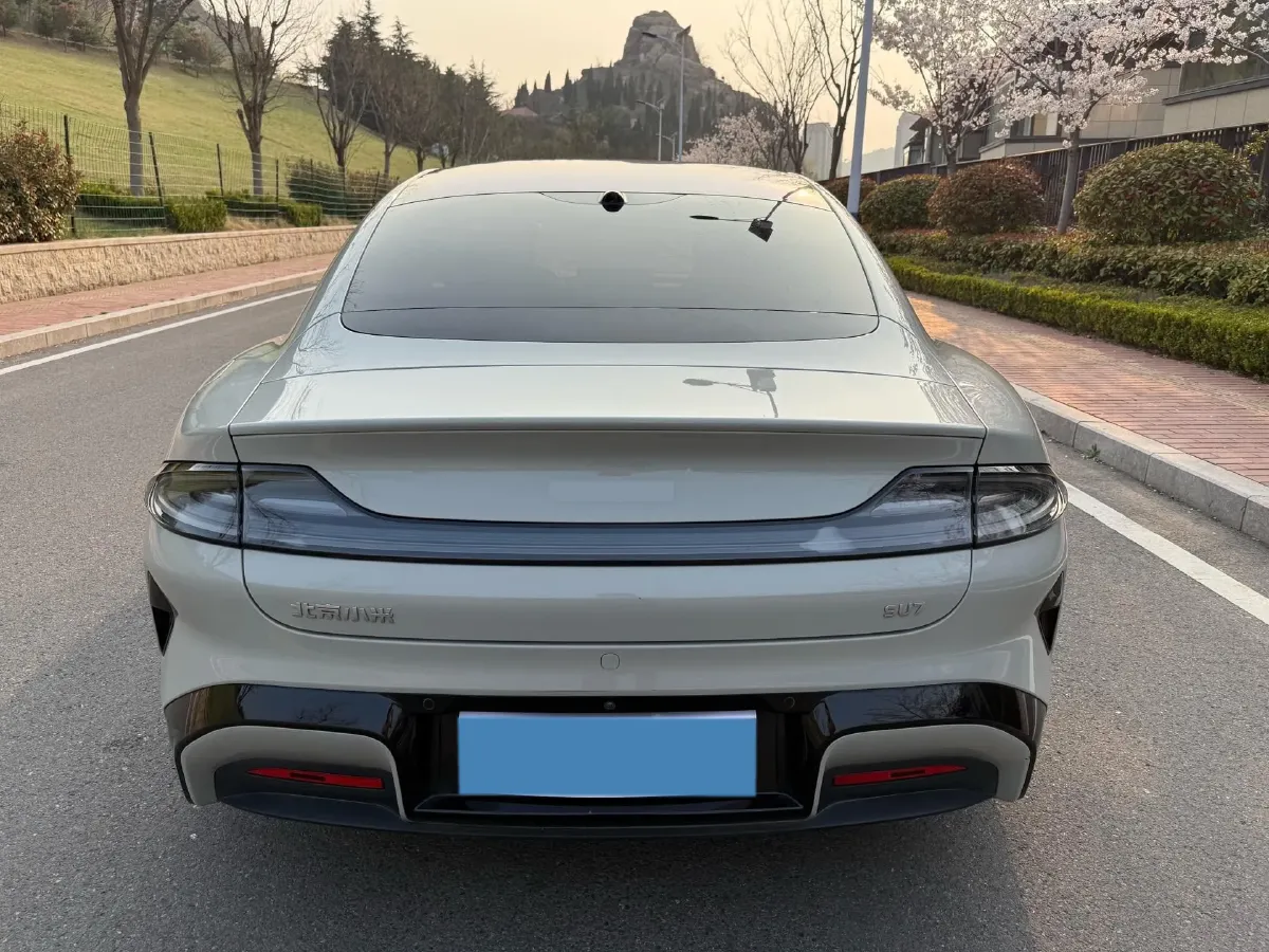 2024 MI SU7 BEV 73.6KWH,autocango,china used car exporter,china ev exporter,chinese used car exporter,chinese used ev exporter