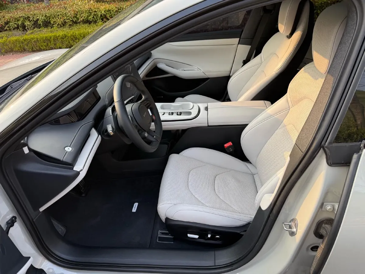 2024 MI SU7 BEV 73.6KWH,autocango,china used car exporter,china ev exporter,chinese used car exporter,chinese used ev exporter