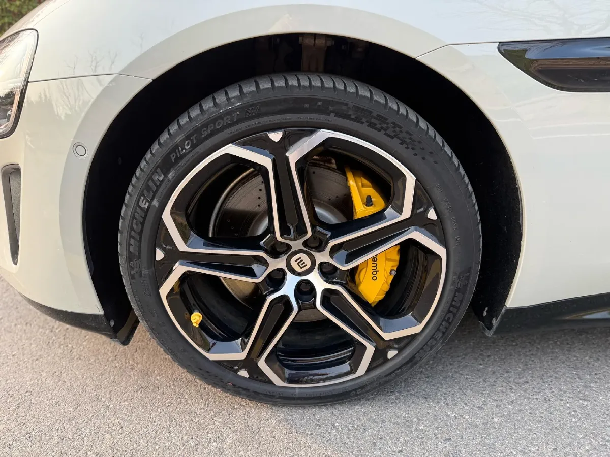 2024 MI SU7 BEV 73.6KWH,autocango,china used car exporter,china ev exporter,chinese used car exporter,chinese used ev exporter