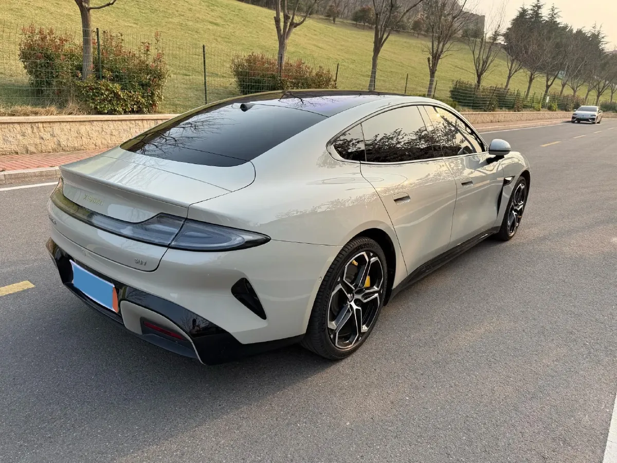 2024 MI SU7 BEV 73.6KWH,autocango,china used car exporter,china ev exporter,chinese used car exporter,chinese used ev exporter