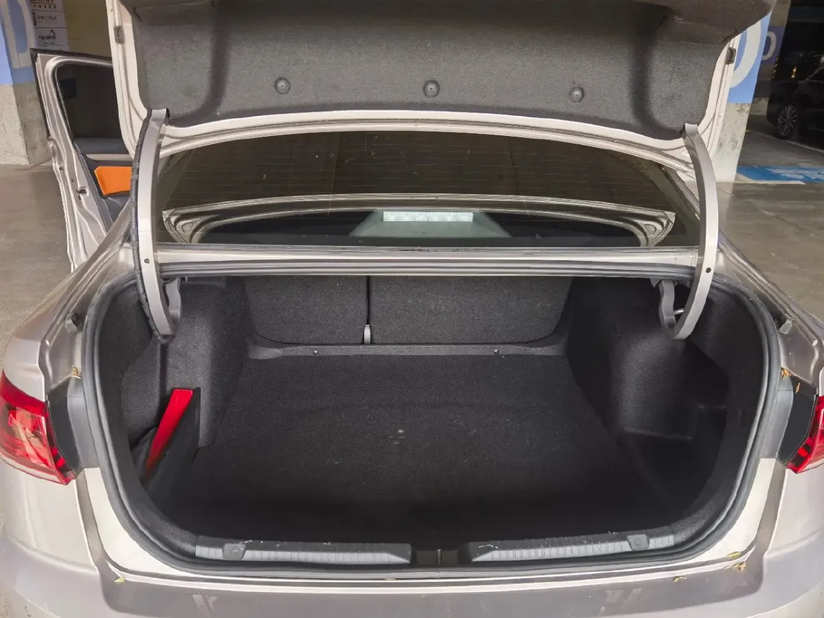 2023 Volkswagen Bora 1.2T 116HP L4 7DCT,autocango,china used car exporter,china ev exporter,chinese used car exporter,chinese used ev exporter