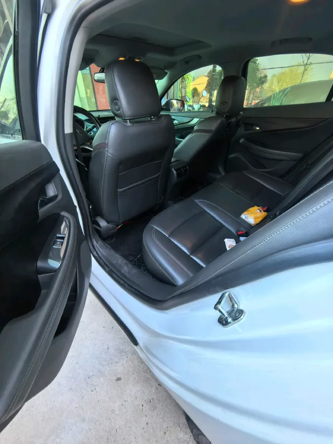 2018 Chevrolet Malibu 1.5T 170HP L4 6AT,autocango,china used car exporter,china ev exporter,chinese used car exporter,chinese used ev exporter