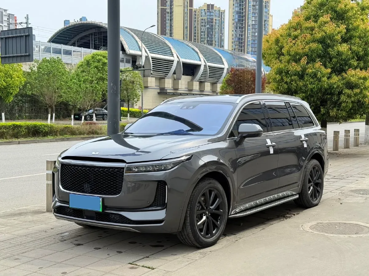 2020 Li ONE Range Extended 131HP REEV 40.5KWH,autocango,china used car exporter,china ev exporter,chinese used car exporter,chinese used ev exporter
