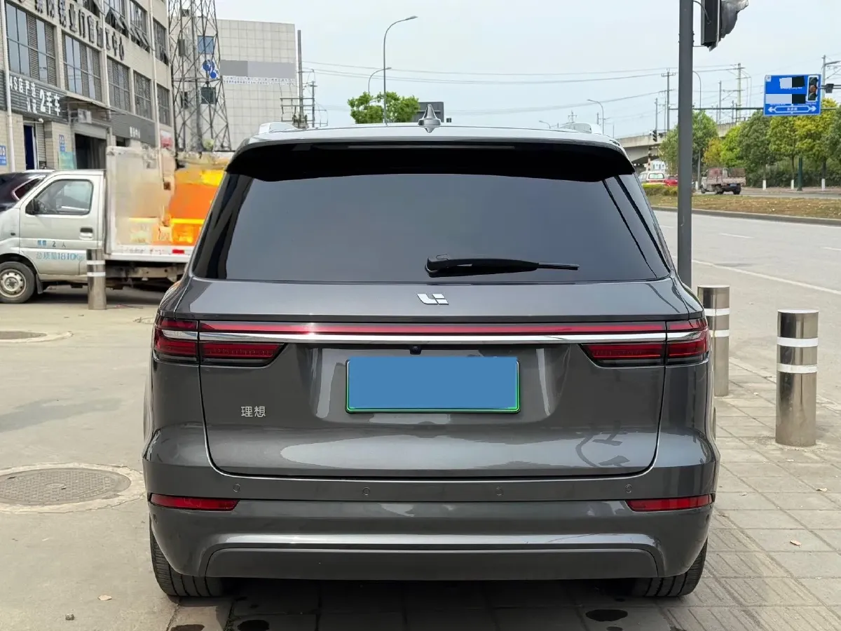 2020 Li ONE Range Extended 131HP REEV 40.5KWH,autocango,china used car exporter,china ev exporter,chinese used car exporter,chinese used ev exporter