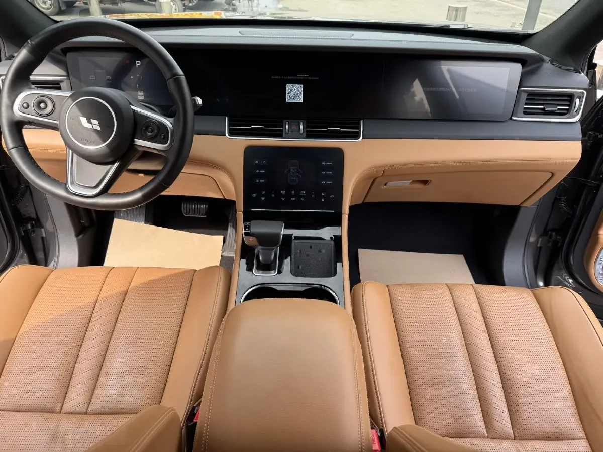 2020 Li ONE Range Extended 131HP REEV 40.5KWH,autocango,china used car exporter,china ev exporter,chinese used car exporter,chinese used ev exporter