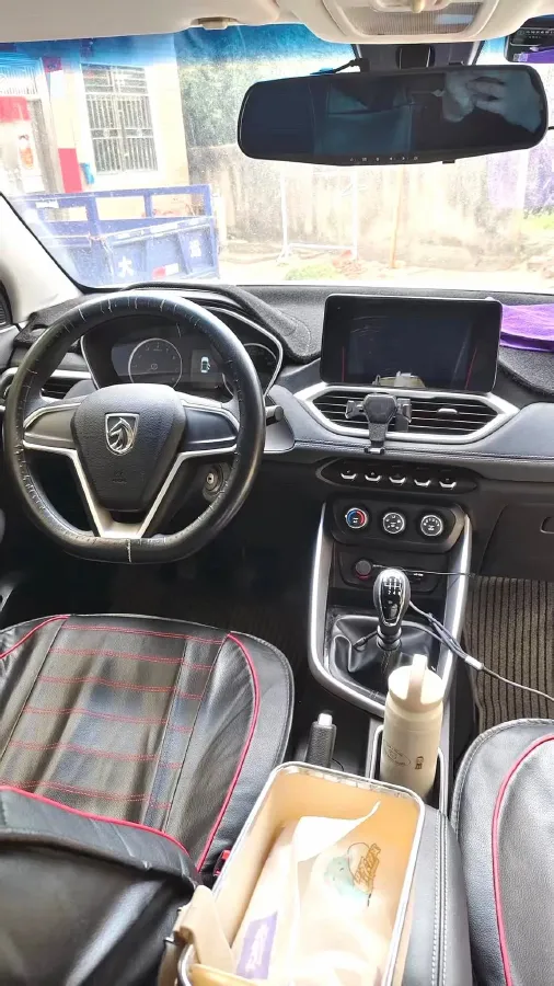 2018 BaoJun 530 1.5T 150HP L4 6MT,autocango,china used car exporter,china ev exporter,chinese used car exporter,chinese used ev exporter