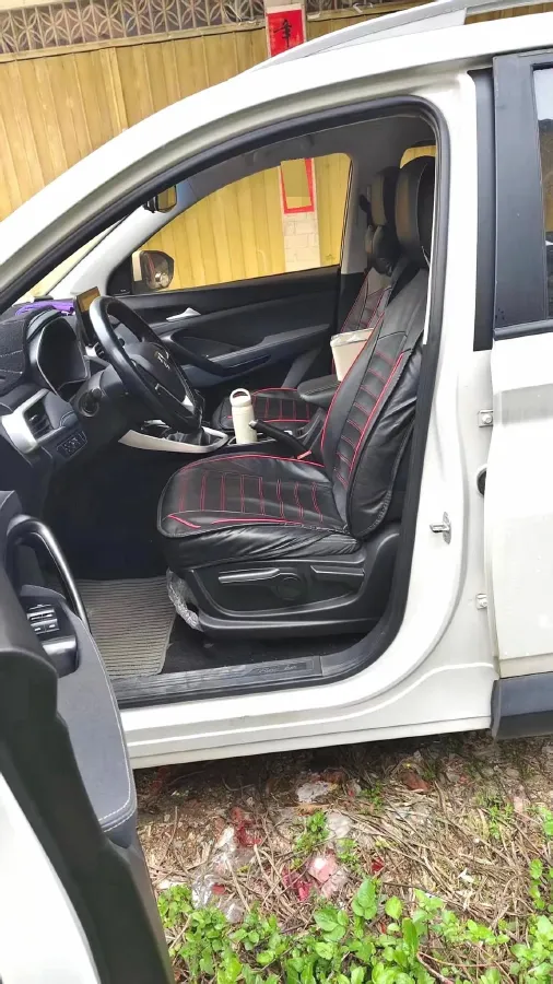 2018 BaoJun 530 1.5T 150HP L4 6MT,autocango,china used car exporter,china ev exporter,chinese used car exporter,chinese used ev exporter