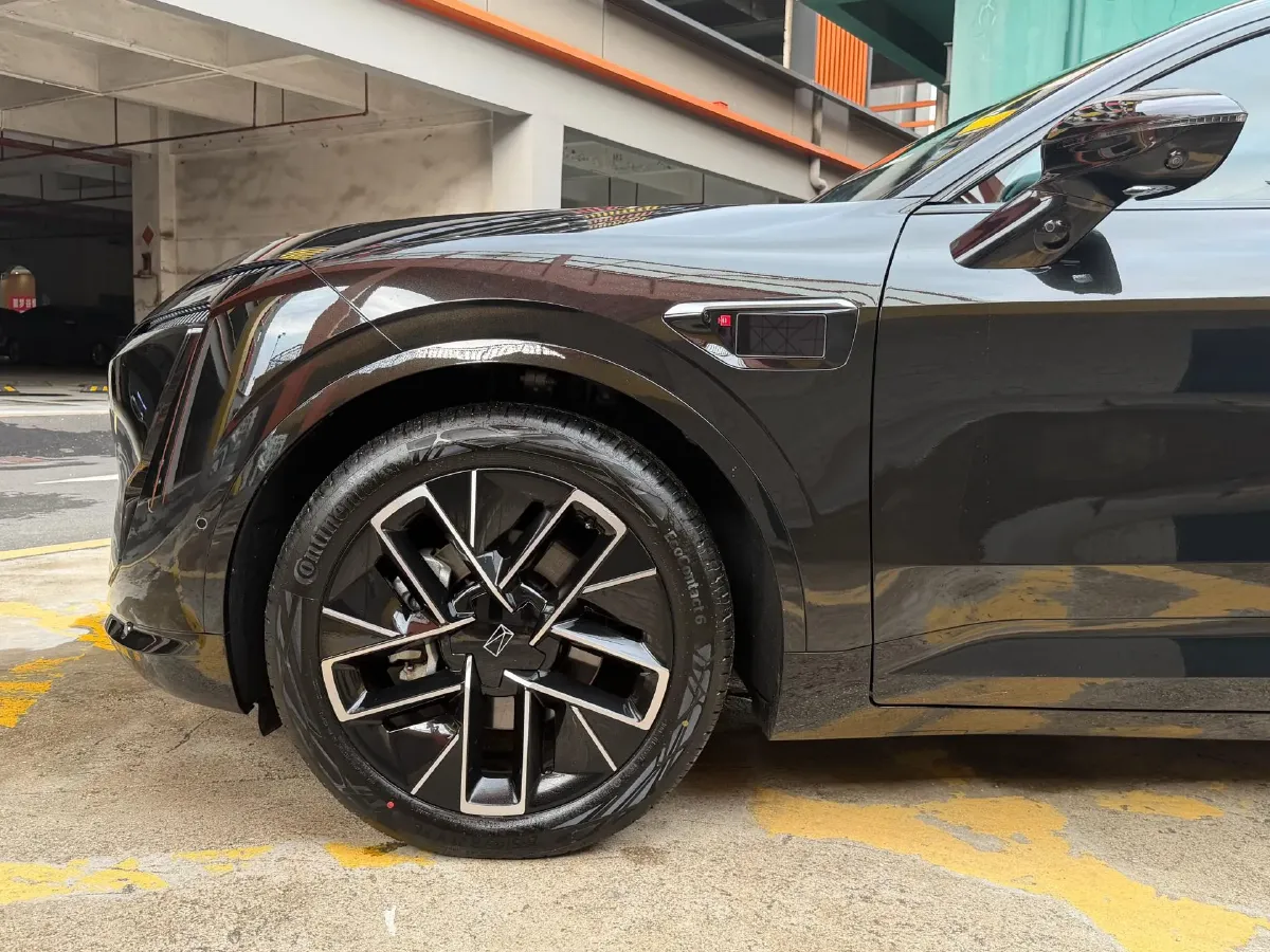 2025 Avatr 11 1.5T 156HP L4 REEV,autocango,china used car exporter,china ev exporter,chinese used car exporter,chinese used ev exporter