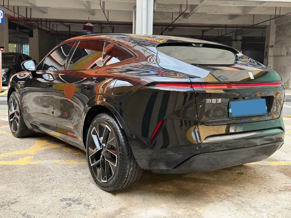 2025 Avatr 11 1.5T 156HP L4 REEV,autocango,china used car exporter,china ev exporter,chinese used car exporter,chinese used ev exporter
