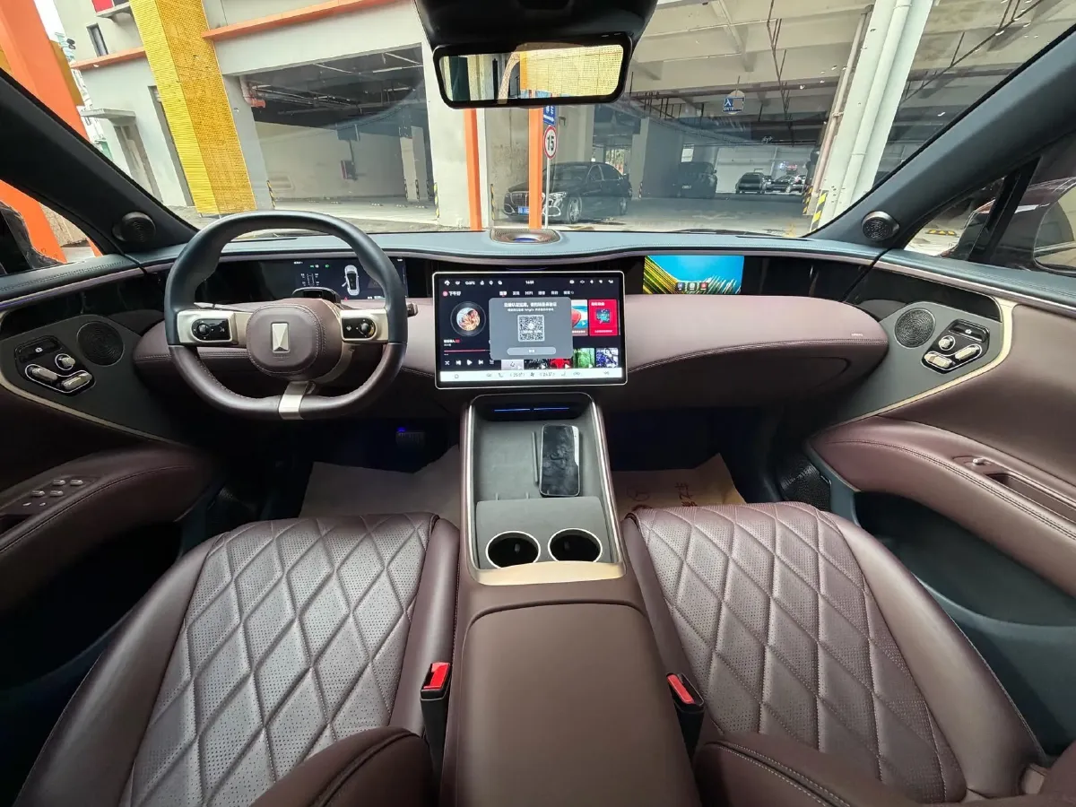 2025 Avatr 11 1.5T 156HP L4 REEV,autocango,china used car exporter,china ev exporter,chinese used car exporter,chinese used ev exporter