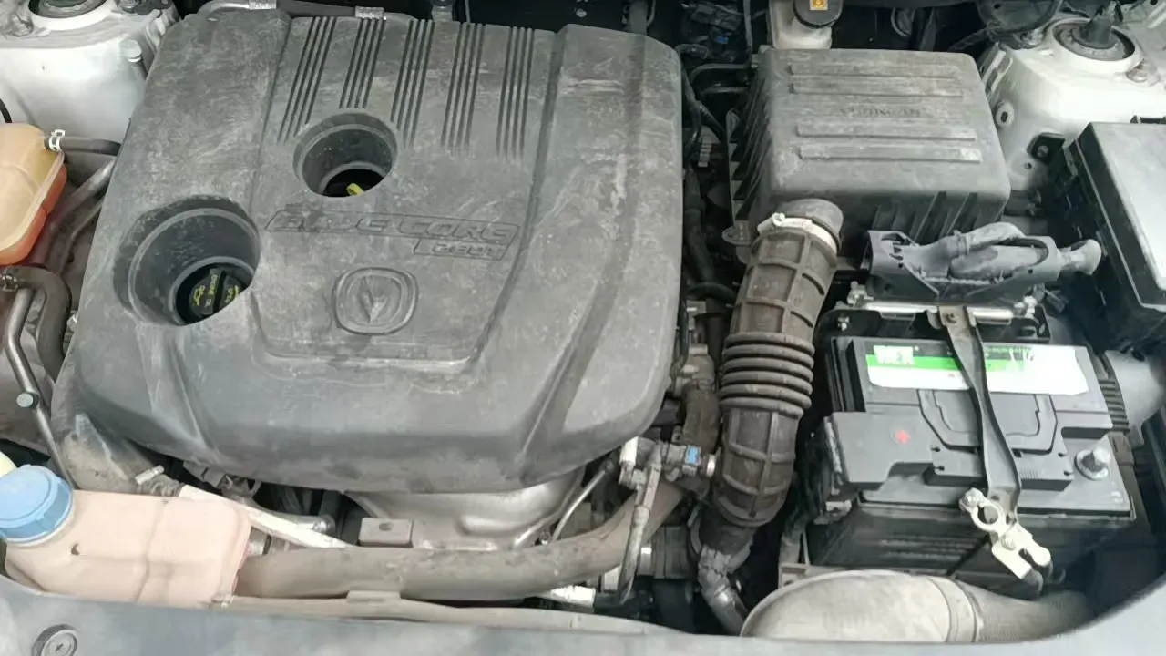 2021 ChangAn CS75 Plus 1.5T 178HP L4 6AT,autocango,china used car exporter,china ev exporter,chinese used car exporter,chinese used ev exporter