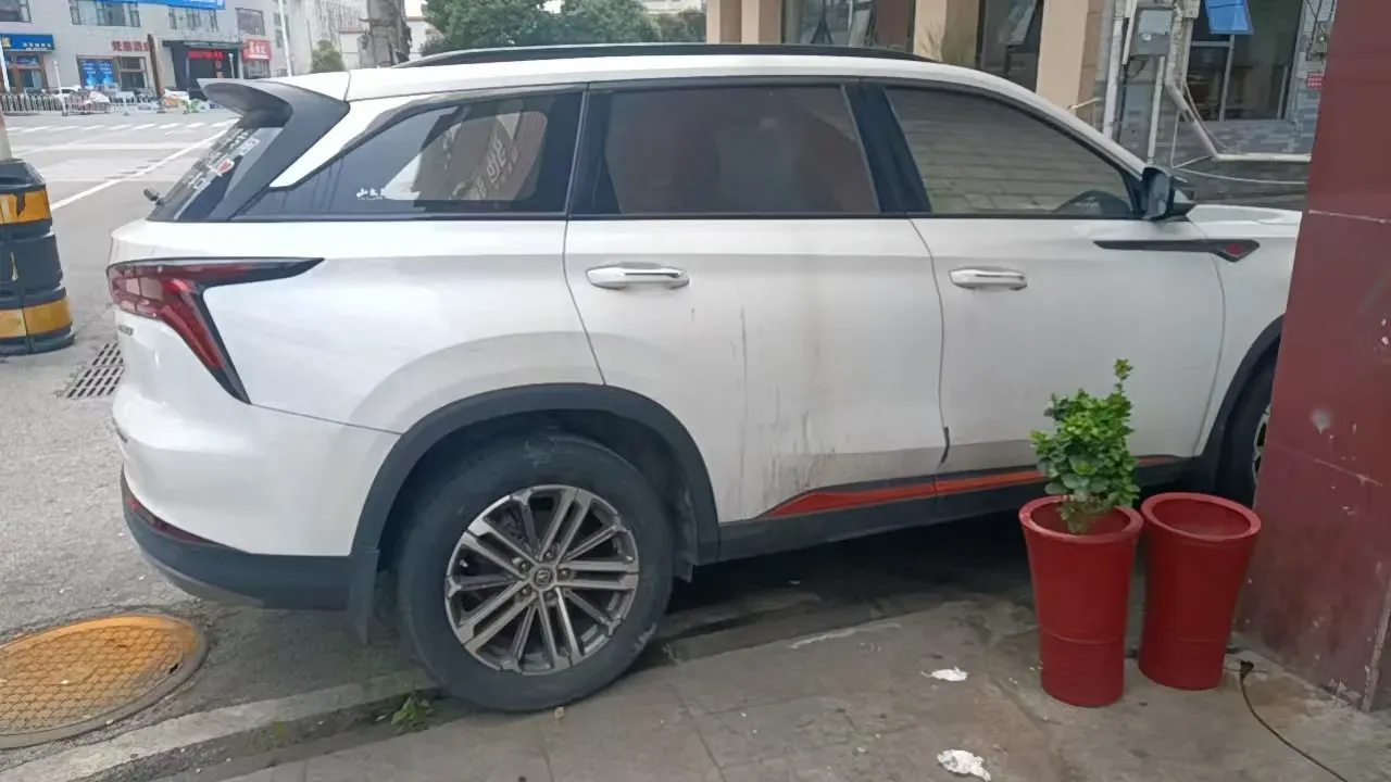 2021 ChangAn CS75 Plus 1.5T 178HP L4 6AT,autocango,china used car exporter,china ev exporter,chinese used car exporter,chinese used ev exporter