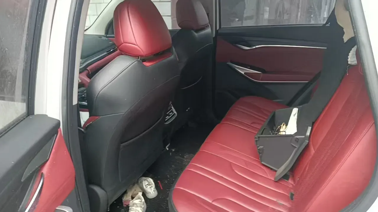 2021 ChangAn CS75 Plus 1.5T 178HP L4 6AT,autocango,china used car exporter,china ev exporter,chinese used car exporter,chinese used ev exporter