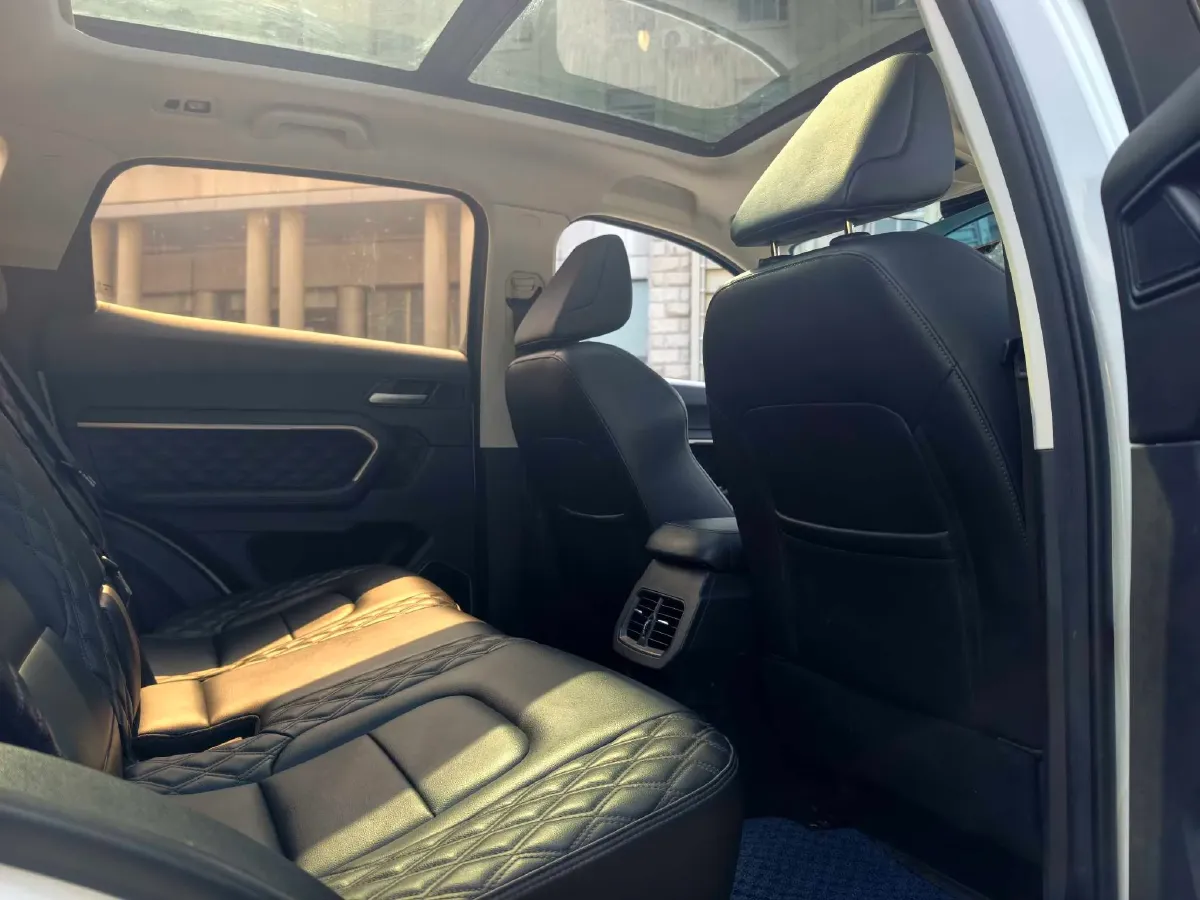 2020 Haval H6 1.5T 169HP L4 7DCT,autocango,china used car exporter,china ev exporter,chinese used car exporter,chinese used ev exporter