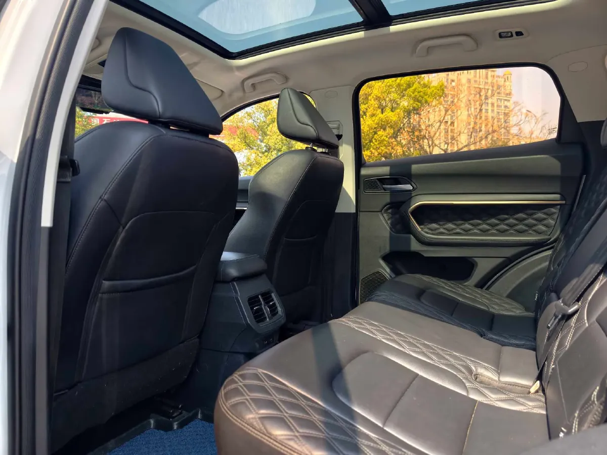 2020 Haval H6 1.5T 169HP L4 7DCT,autocango,china used car exporter,china ev exporter,chinese used car exporter,chinese used ev exporter