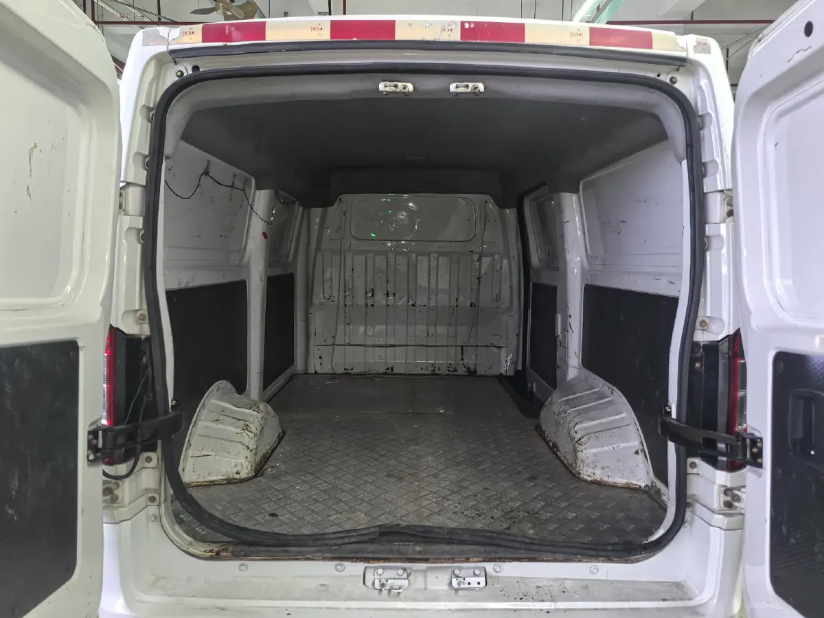 2020 MAXUS XinTu EV90 BEV 72KWH,autocango,china used car exporter,china ev exporter,chinese used car exporter,chinese used ev exporter