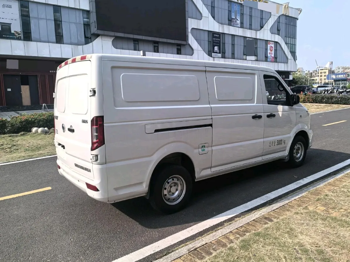 2020 MAXUS XinTu EV90 BEV 72KWH,autocango,china used car exporter,china ev exporter,chinese used car exporter,chinese used ev exporter